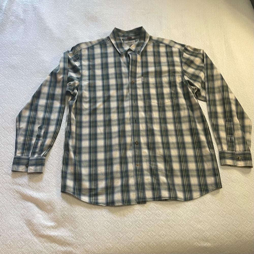 Carhartt Men’s Button Down Shirt Size Large~ Business Casual‎ and Comfortable